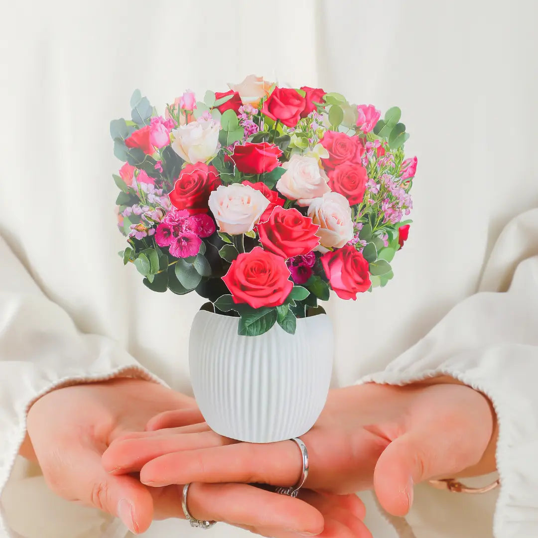 Mini-Rosy-Radiance-small-paper-pop-up-bouquet-of-red-and-pink-roses-—-PetalPal